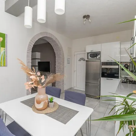 Luxury Nadalina Sea View Apartament Makarska