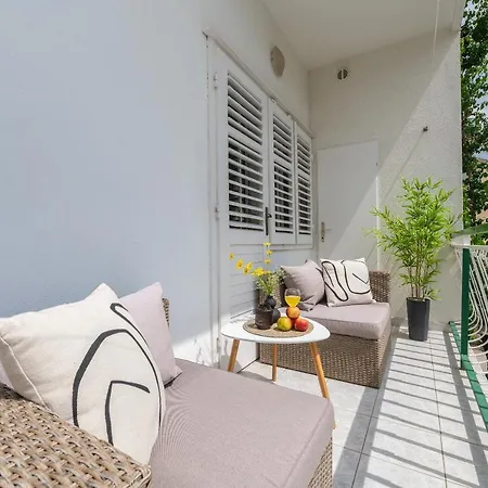 Apartment Luxury Nadalina Sea View