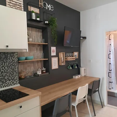 شقة Luxury Nadalina Sea View *