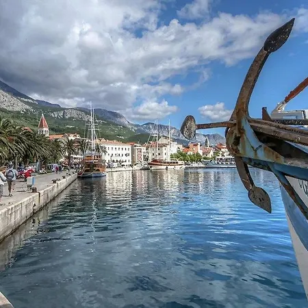 Luxury Nadalina Sea View Apartament *