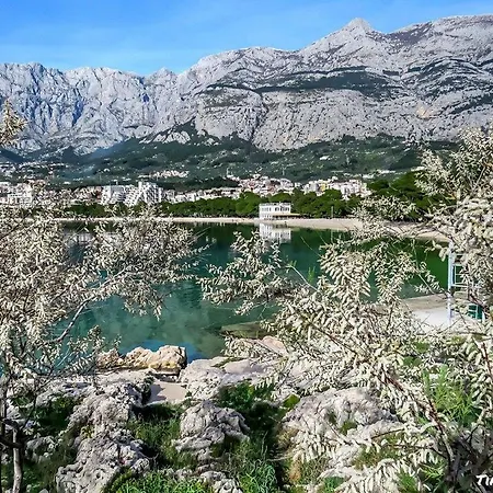 Luxury Nadalina Sea View Apartament *