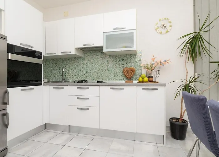 Luxury Nadalina Sea View ماكارسكا