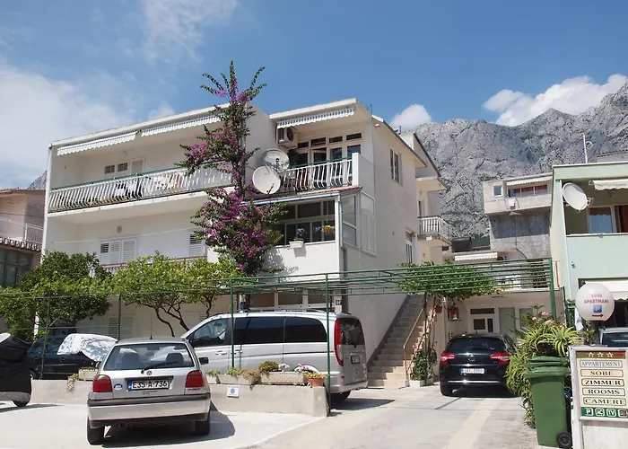 Luxury Nadalina Sea View شقة